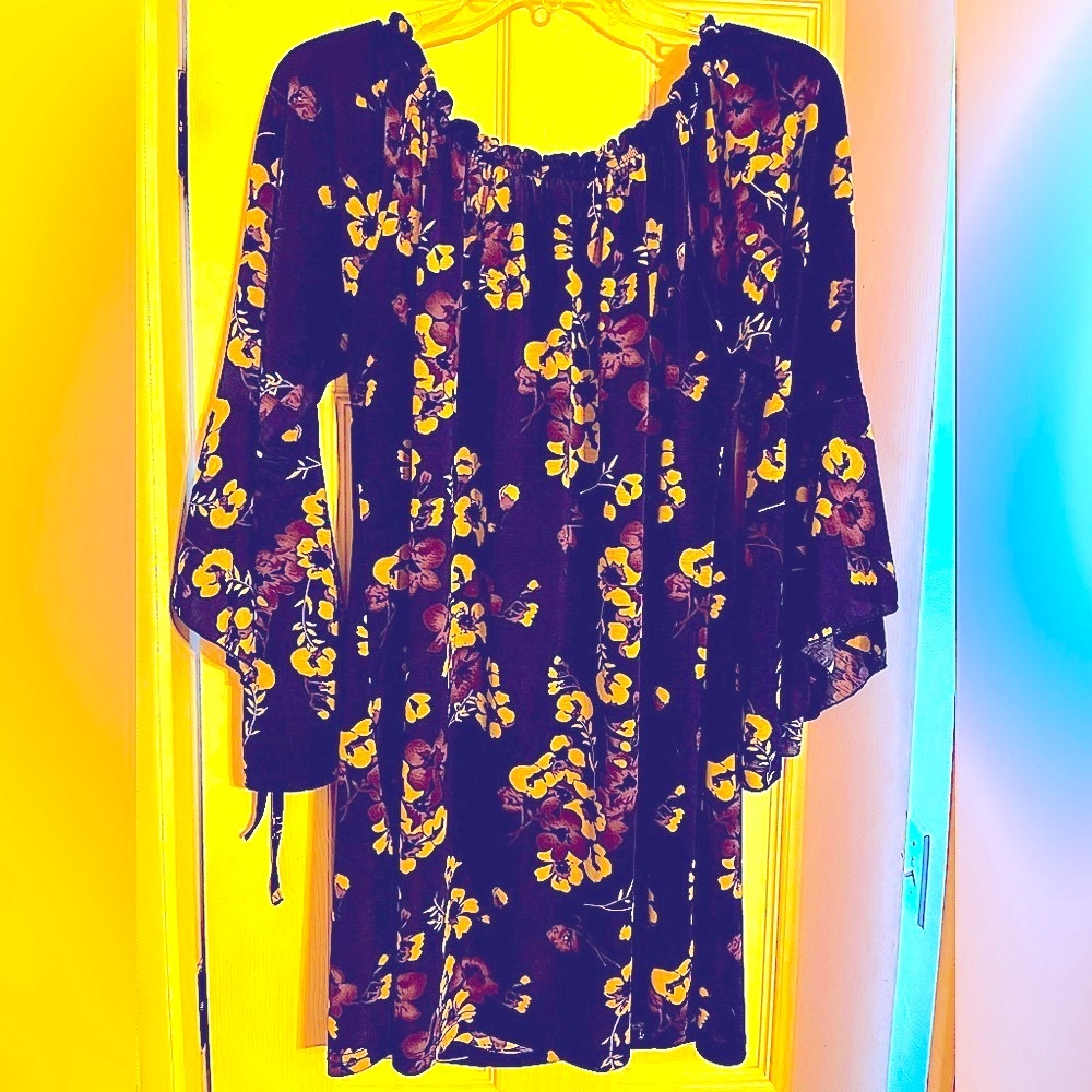 Lildy long, dark purple tunic and/or shorter dress with white flowers, size L